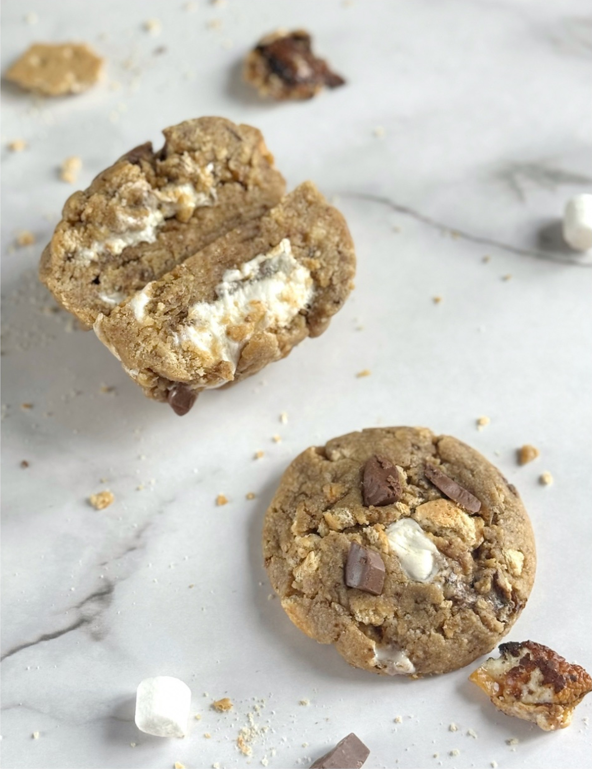 S’mores cookies with marshmallow and chocolate