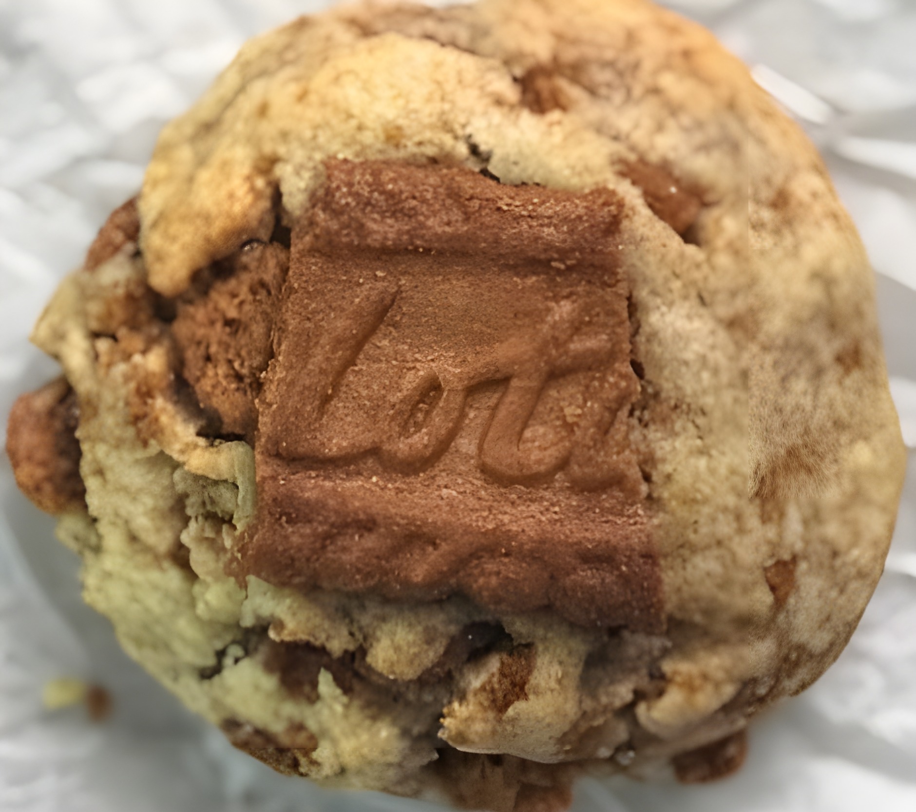 Crunchy Biscoff scooped cookie